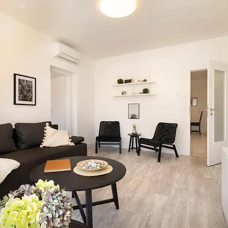 Castropola City Center Apartment Pula