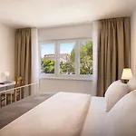 Castropola City Center Apartment
