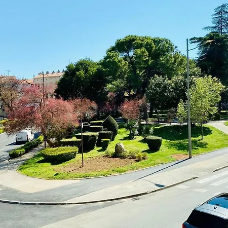 公寓 Bilini Castropola 普拉